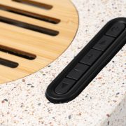 MILER ηχείο Bluetooth από ανακυκλωμένη πέτρα terrazzo και μπαμπού – όψη 3